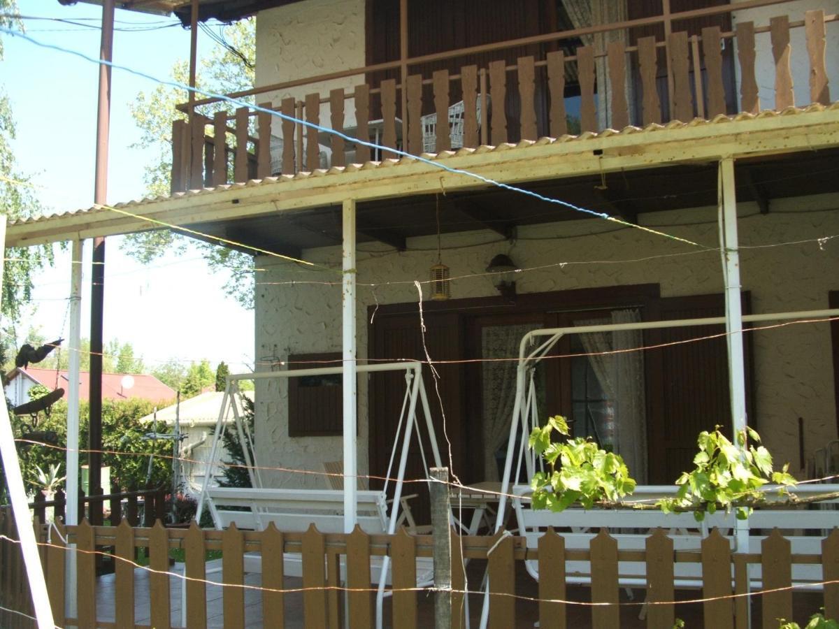 Hotel Agancs Vendeghaz Balatonszárszó Exterior foto